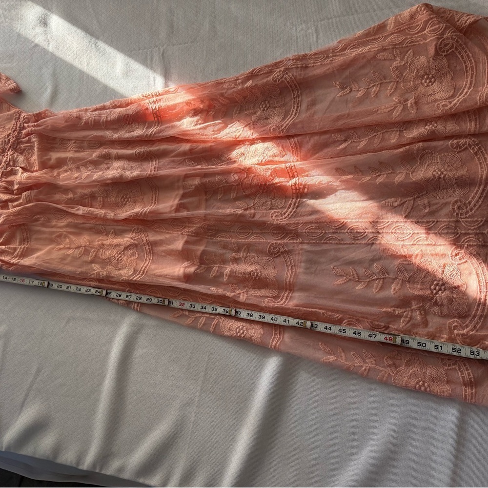 Elegant Soft Pink Flowy Lace Maxi Dress. M-L. - Picture 11 of 12